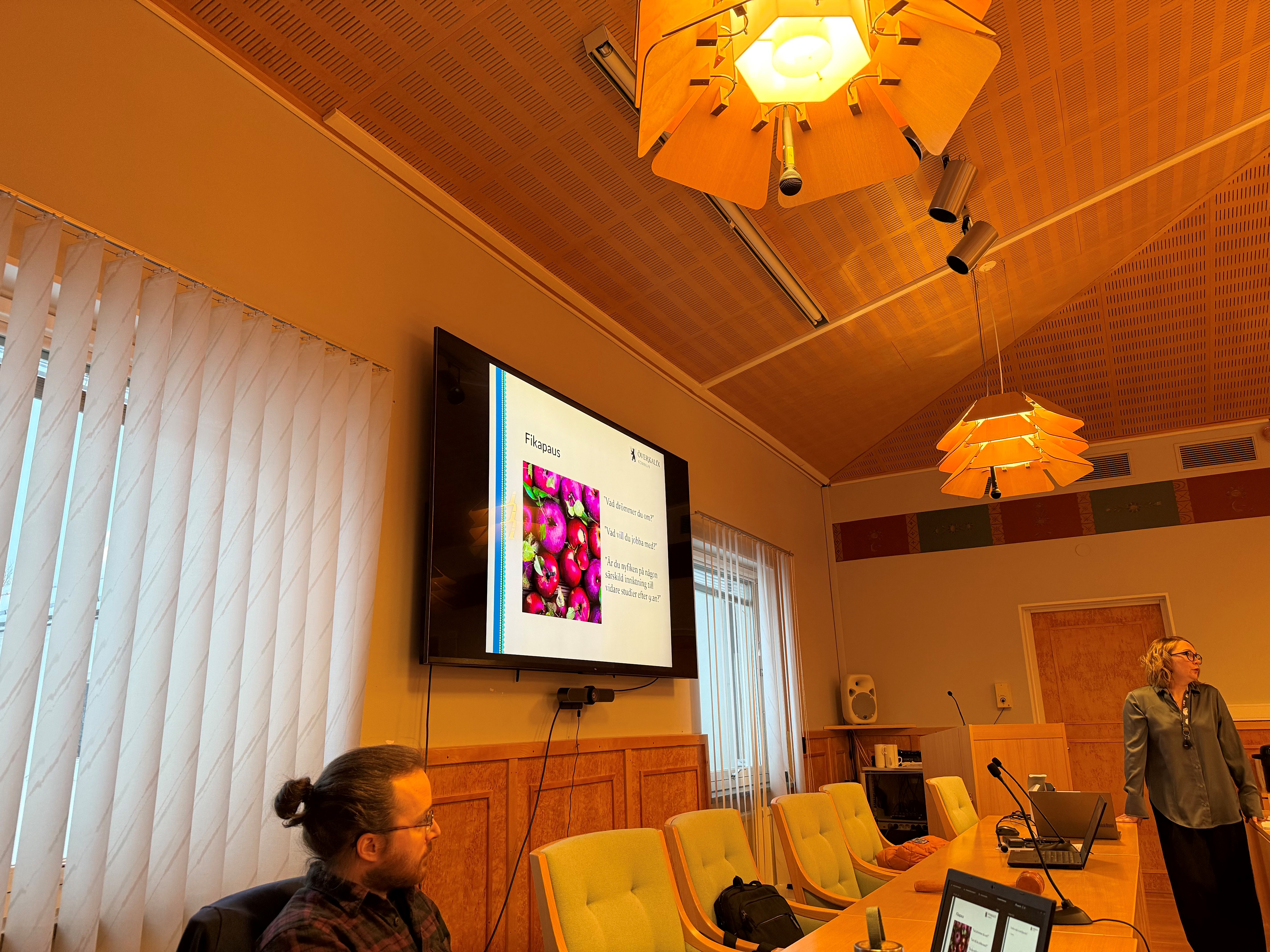 Överkalix högstadieelever följer upp framtidsenkät: image