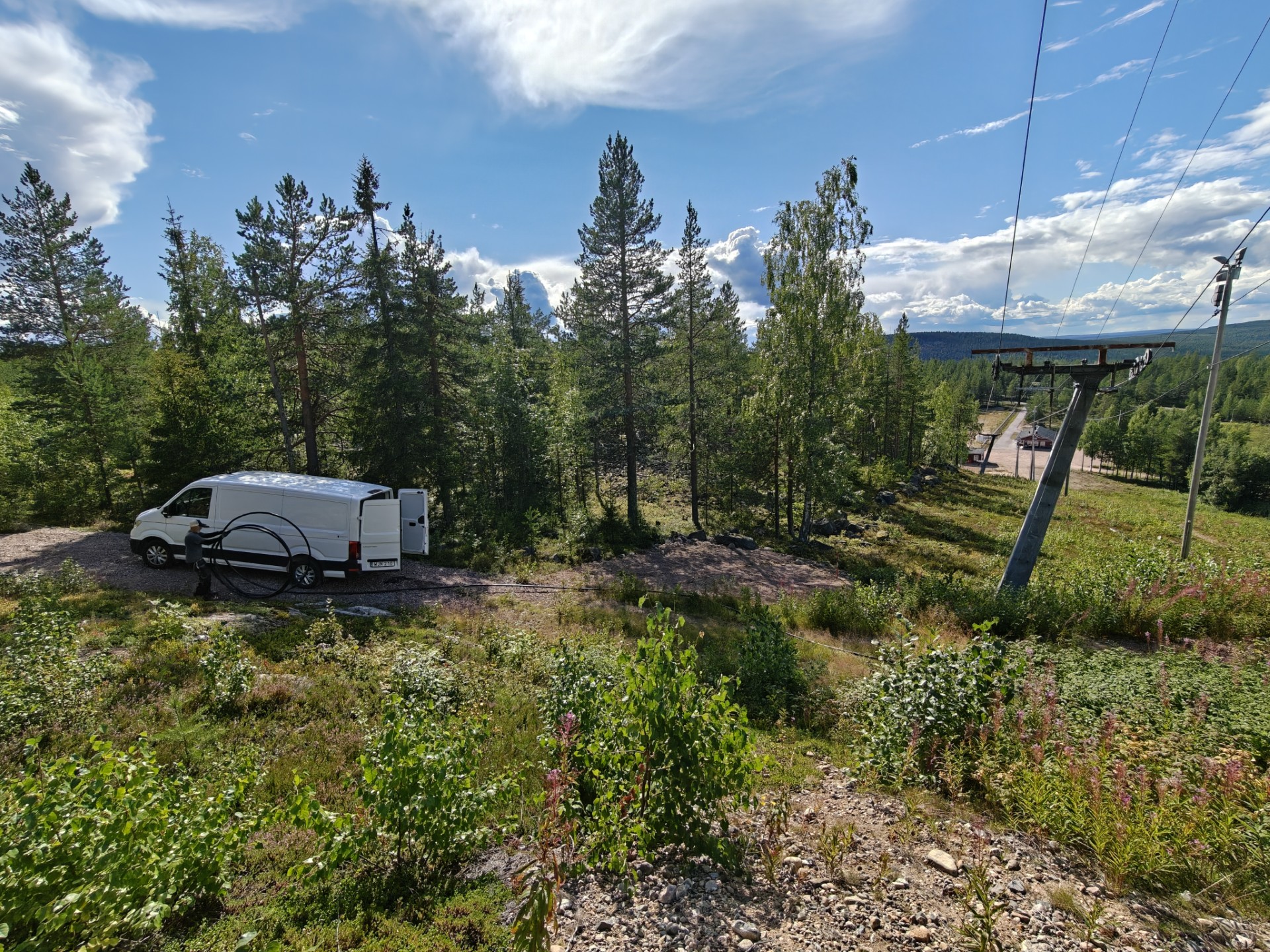 lagning av liften i slalombacken inför vintern