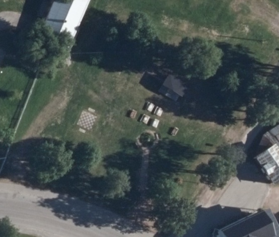 flygfoto över Blåskoleparken i centrala Överkalix