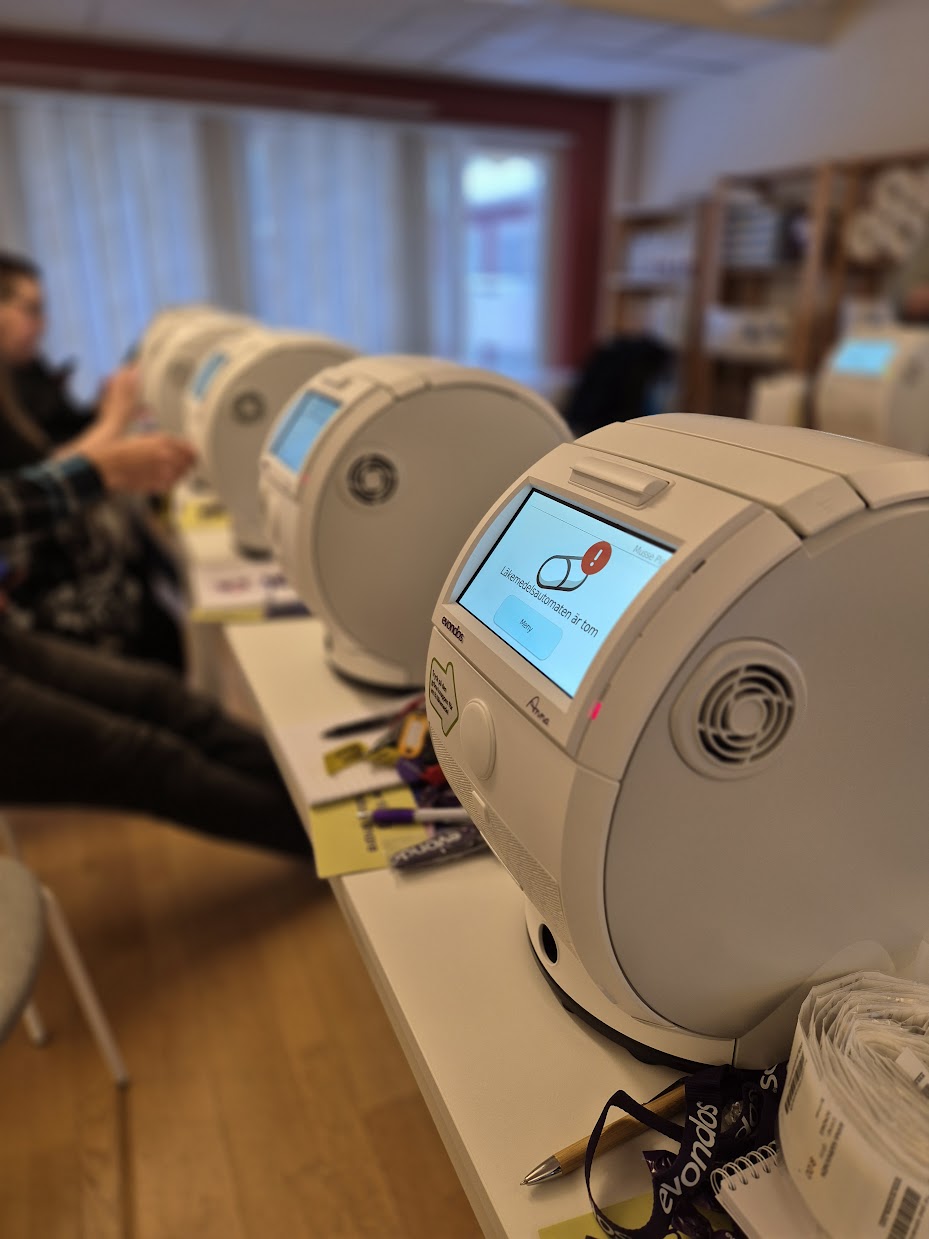 läkemedelsautomater på rad